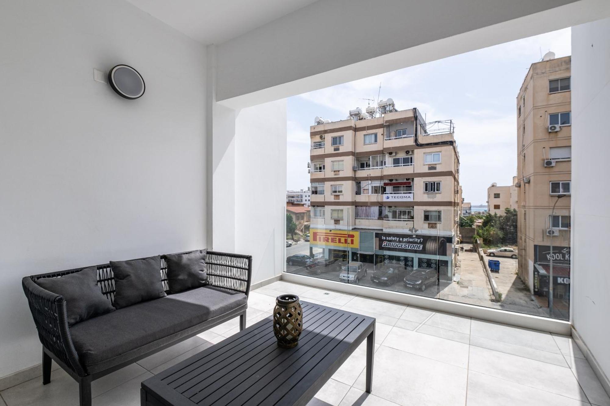 Georgiana Suites Larnaca Eksteriør billede