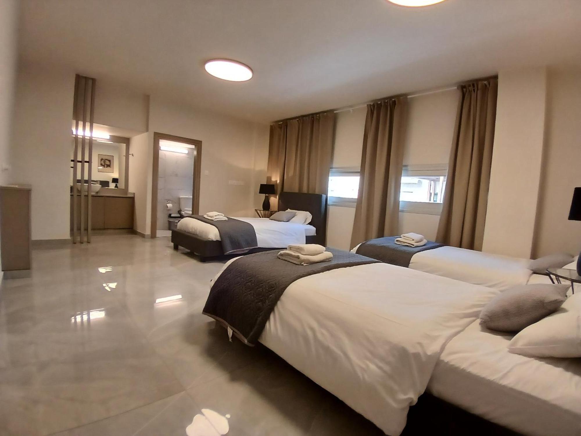 Georgiana Suites Larnaca Eksteriør billede